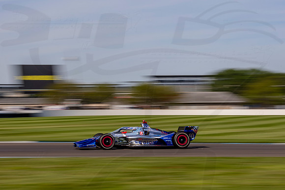 D2207_INDYGGP_16628_BLS