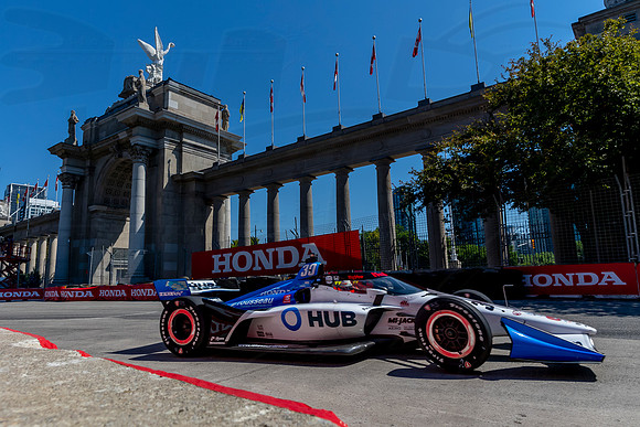 D2207_INDYTO_08836_BLS