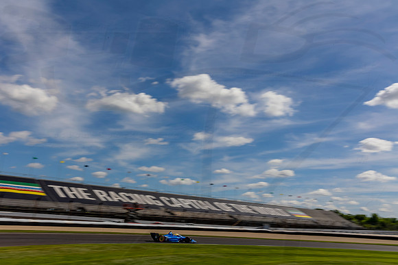 D2207_INDYGGP_16726_BLS