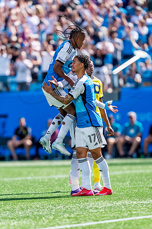D2504MLSCFCvNYCFC51472WGA