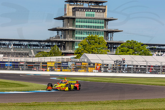 D2207_INDYGGP_16616_BLS