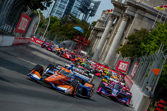 D2207_INDYTO_09523_BKC