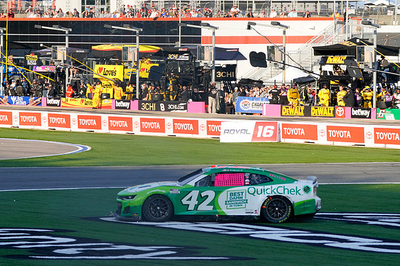 D2210_CMSF_06913_SAA