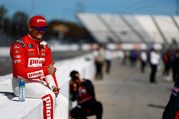 D251025MSF03354SAA