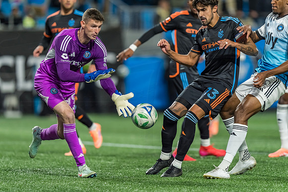 D251028MLSCFCvNYCFC121341WGA