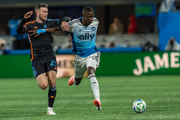 D251028MLSCFCvNYCFC121513WGA