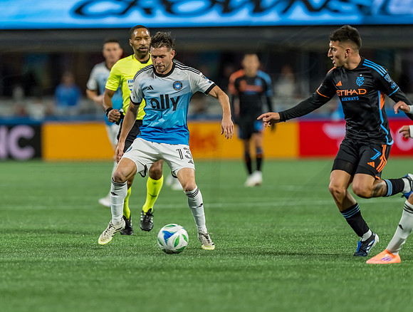 D251028MLSCFCvNYCFC121722WGA