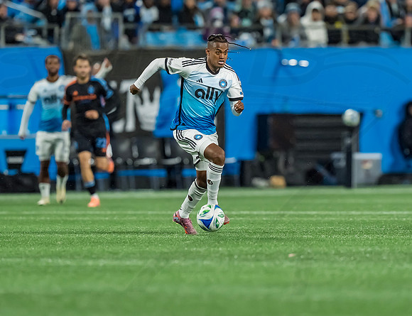 D251028MLSCFCvNYCFC122123WGA