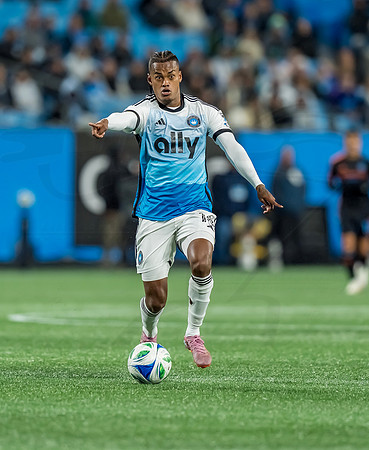 D251028MLSCFCvNYCFC122195WGA