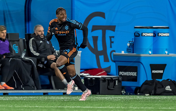 D251028MLSCFCvNYCFC123203WGA