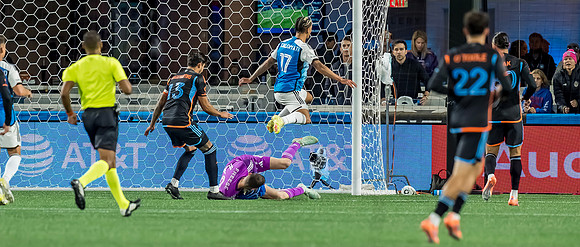D251028MLSCFCvNYCFC123560WGA