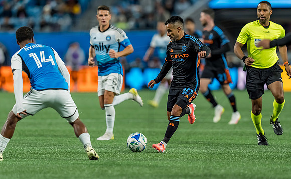D251028MLSCFCvNYCFC123647WGA