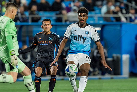 D251028MLSCFCvNYCFC124393WGA
