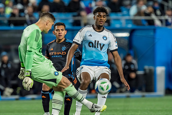 D251028MLSCFCvNYCFC124397WGA