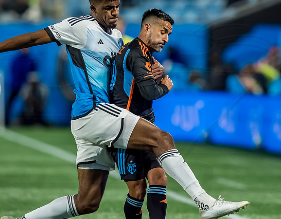 D251028MLSCFCvNYCFC124512WGA