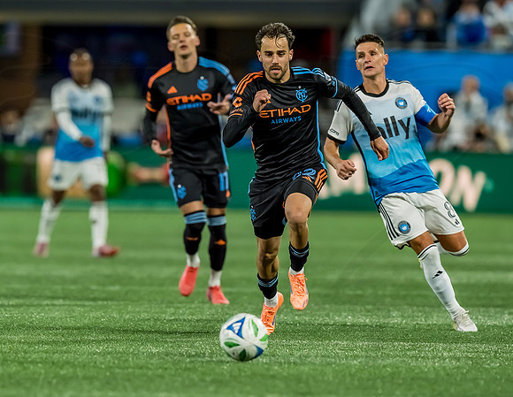 D251028MLSCFCvNYCFC124855WGA