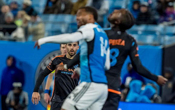 D251028MLSCFCvNYCFC124496WGA