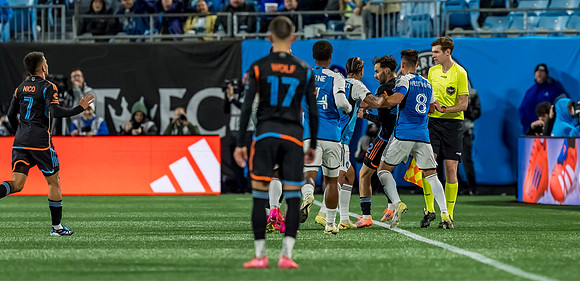 D251028MLSCFCvNYCFC125130WGA