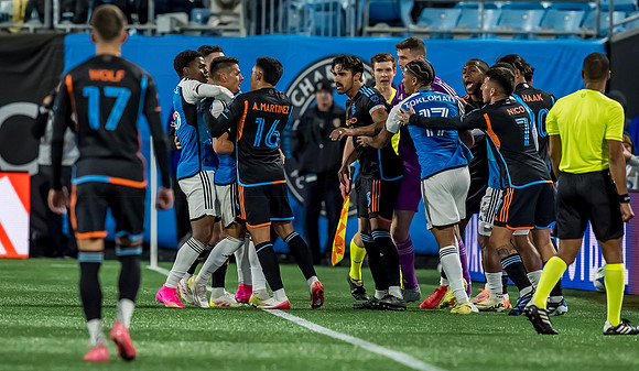 D251028MLSCFCvNYCFC125182WGA