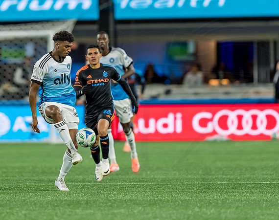 D251028MLSCFCvNYCFC123047WGA