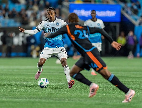 D251028MLSCFCvNYCFC122210WGA