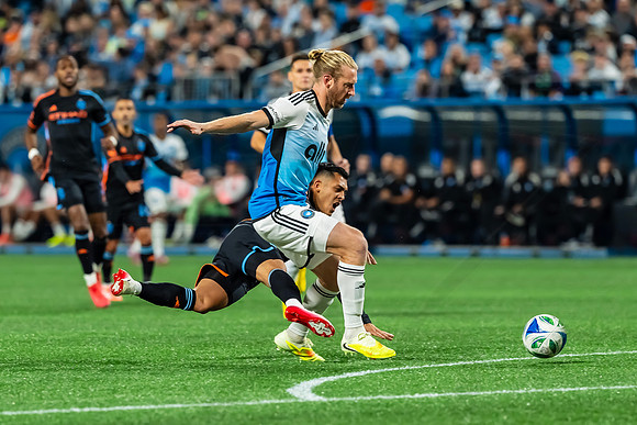 D251107MLSCFCvNYCFC128334WGA