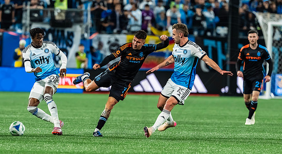 D251107MLSCFCvNYCFC128345WGA