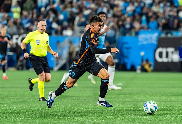 D251107MLSCFCvNYCFC128359WGA