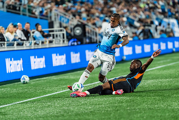D251107MLSCFCvNYCFC128386WGA