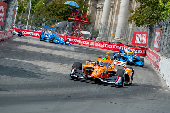 D2207_INDYTO_09515_BKC