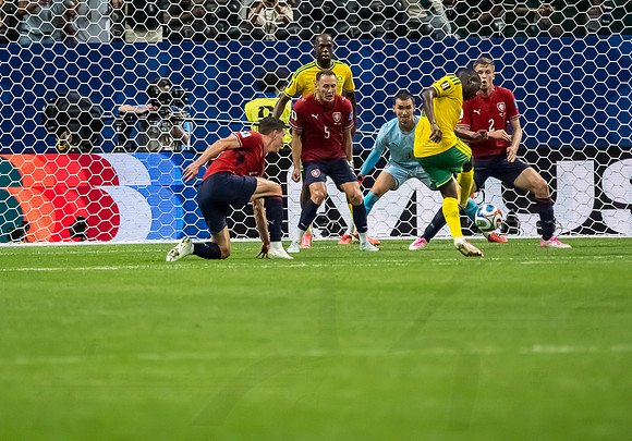 D260618FIFACvSA75530WGA