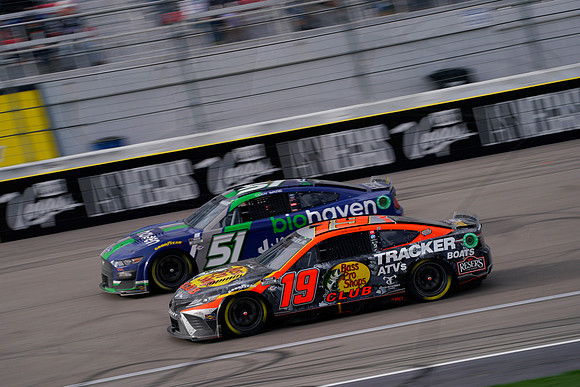 D230305LVMS09596SAA