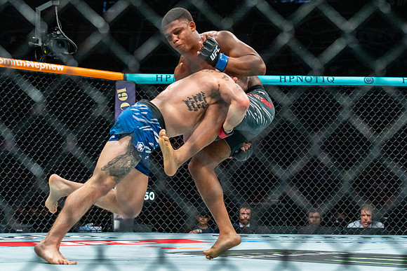 Ricky Simón vs Cameron Smotherman