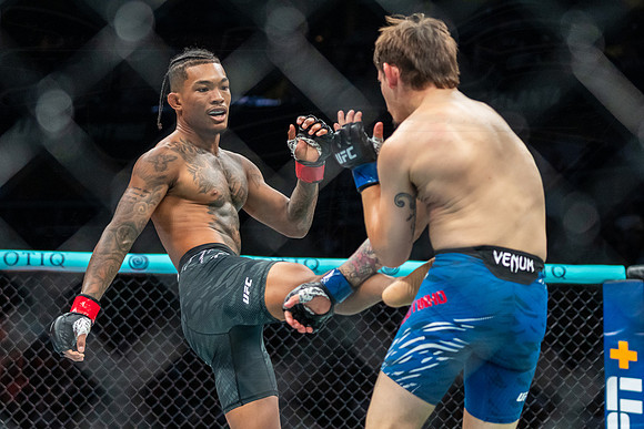 Malcolm Wellmaker vs Kris Moutinho