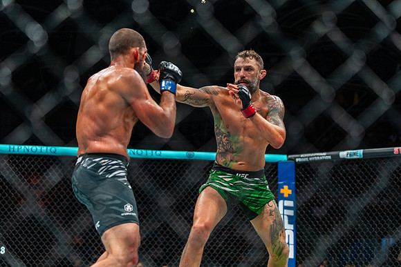 Michael Chiesa vs Court McGee