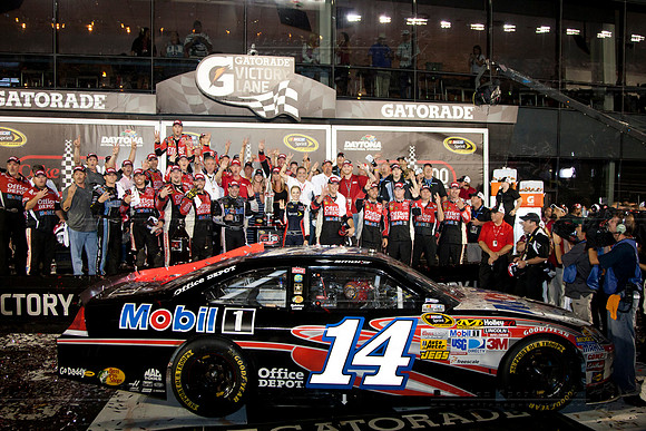 D12DISF49711SAA