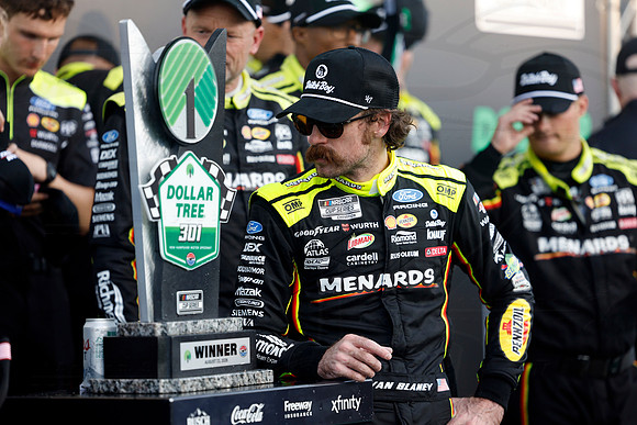 D260823NHMS09562SAA