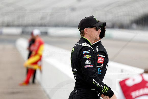 D260822NHMS00390SAA