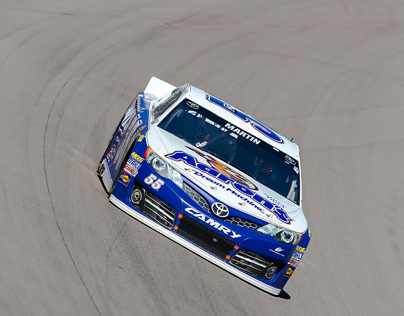 D1303LVMS20217WGA