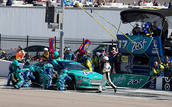 D1303LVMS20667WGA