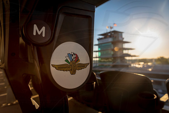D2105INDY50042284CJM