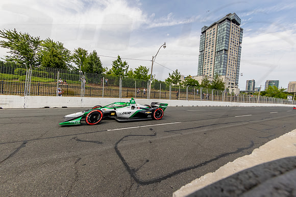 D2207_INDYTO_09634_BLS
