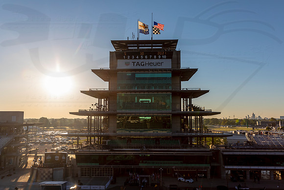 D2105INDY50042277CJM