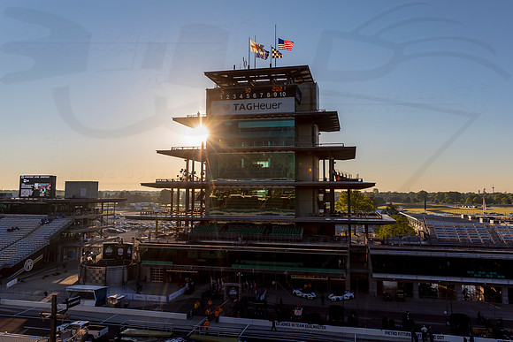 D2105INDY50042279CJM