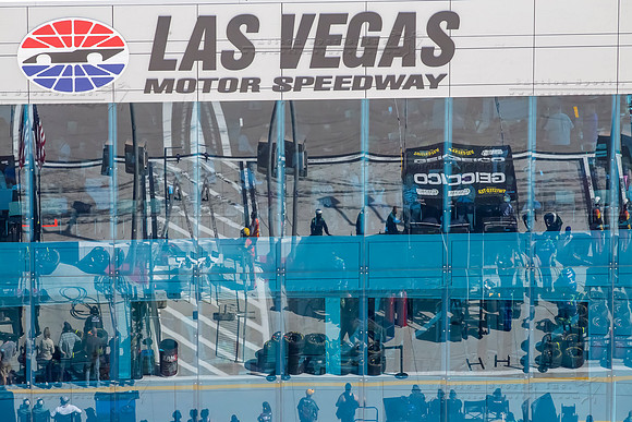 D1703LVMS18042WGAt