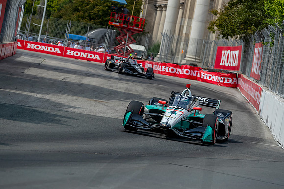 D2207_INDYTO_09516_BKC