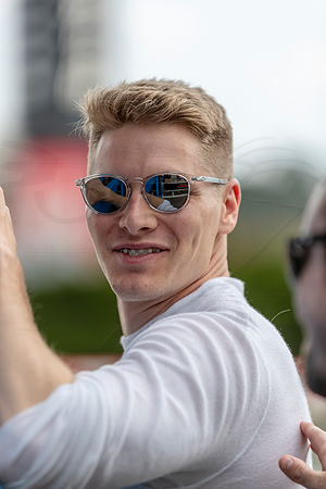 D1904IndyHIGPA01112WGA