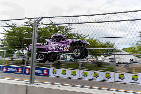 D2208_INDYMSGP_18492_BKC