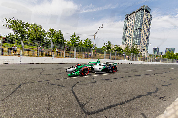 D2207_INDYTO_09624_BLS