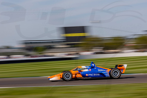 D2207_INDYGGP_16636_BLS